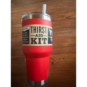 YETI Rambler 35 Oz Mug with Straw Lid Handle Red New with Tag
